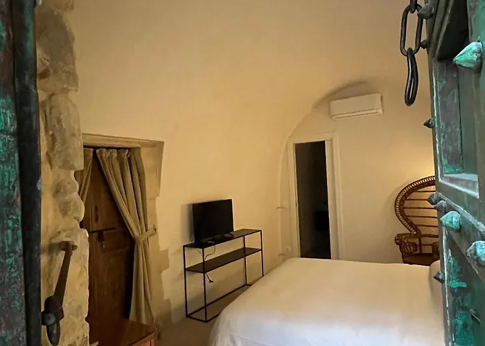 La Casuzza Bed & Breakfast